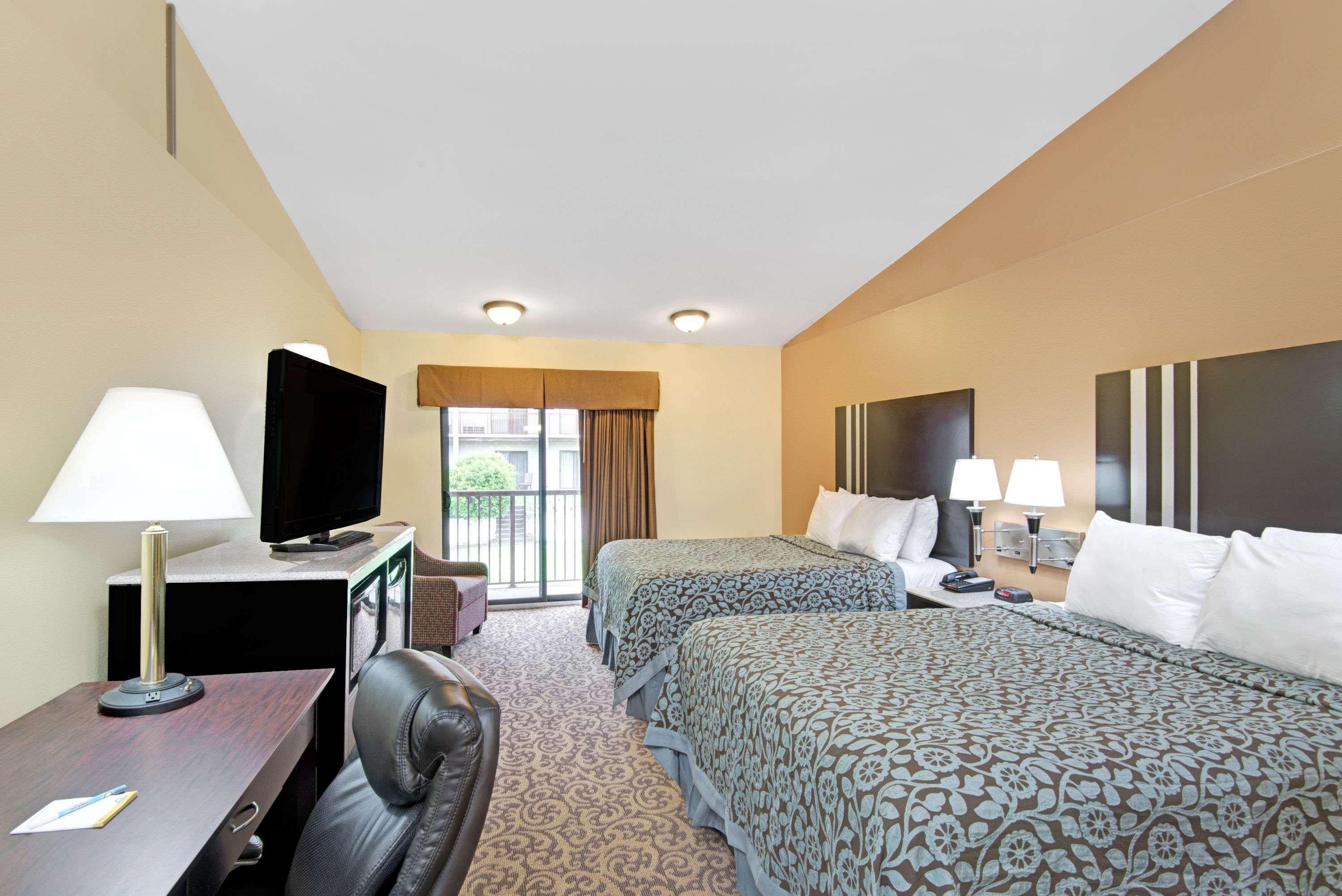 Days Inn By Wyndham Washington Eksteriør billede