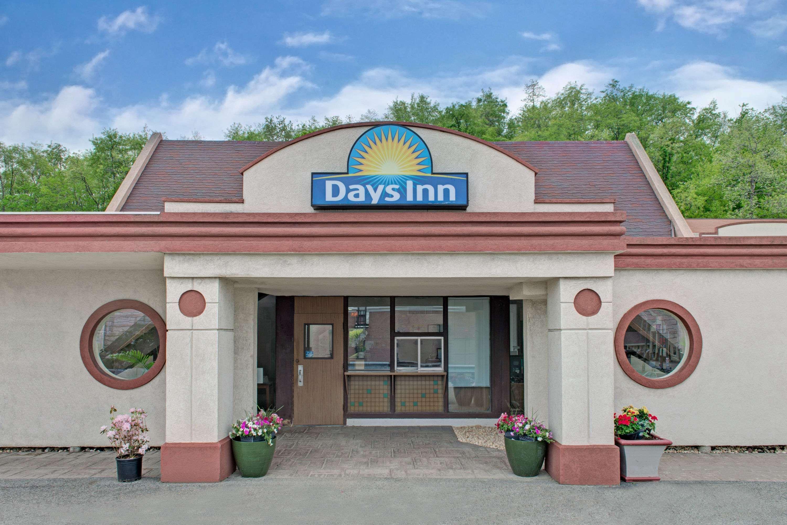 Days Inn By Wyndham Washington Eksteriør billede