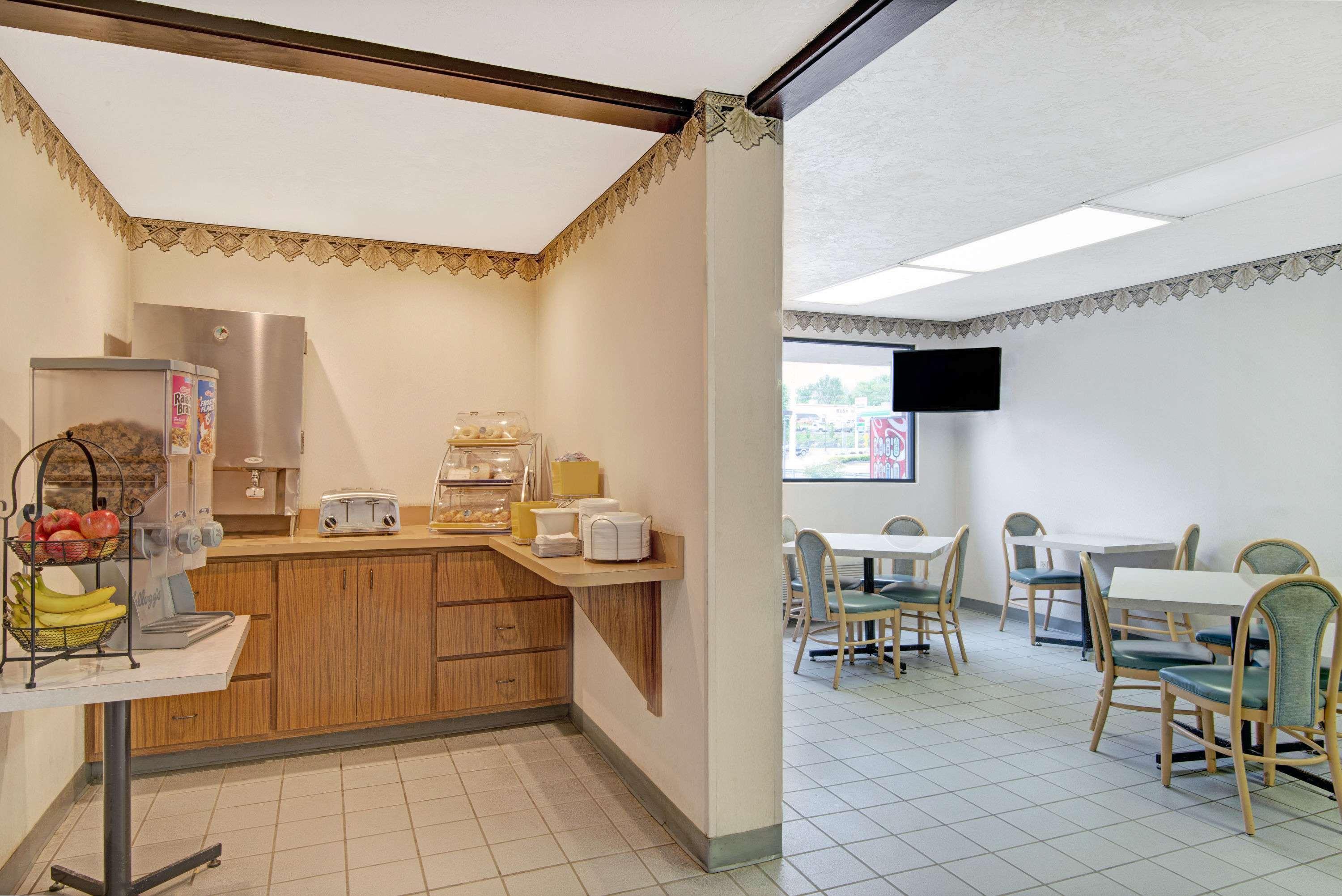 Days Inn By Wyndham Washington Eksteriør billede